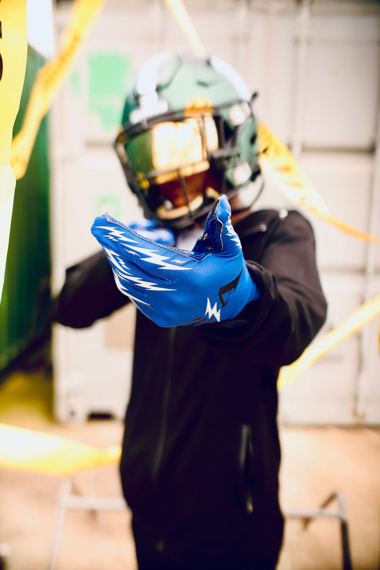 SHOWTIME AFFECT “BLUE LIGHTNING” WIDE RECEIVER GLOVES